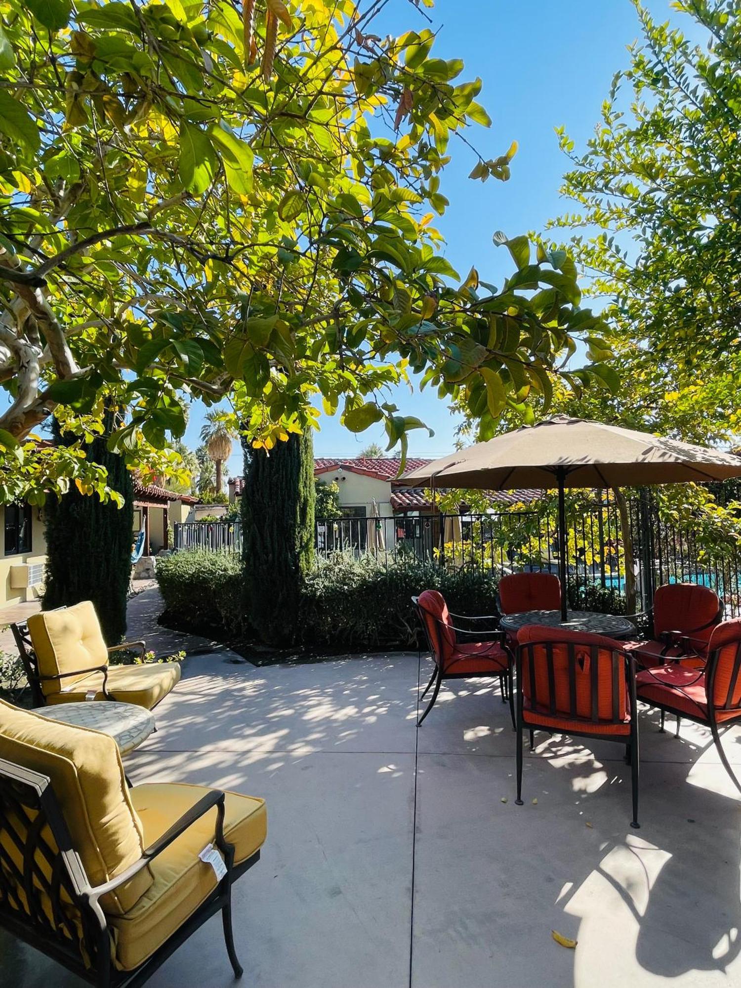 פאלם ספרינגס Los Arboles Hotel מראה חיצוני תמונה