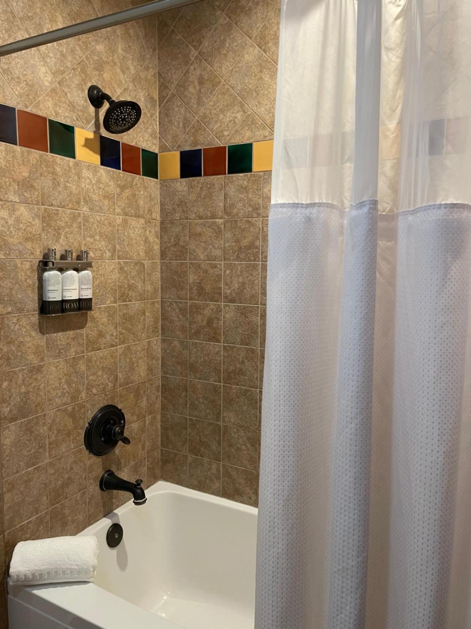 פאלם ספרינגס Los Arboles Hotel מראה חיצוני תמונה