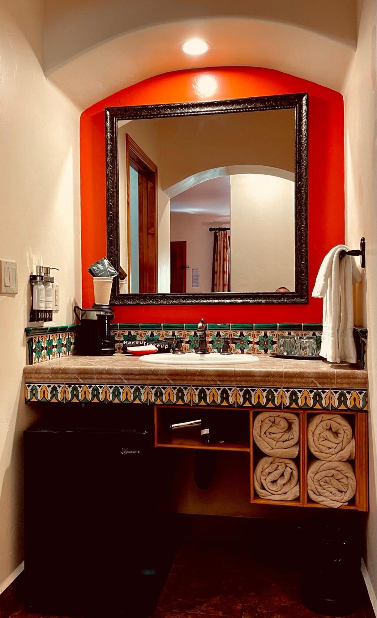 פאלם ספרינגס Los Arboles Hotel מראה חיצוני תמונה