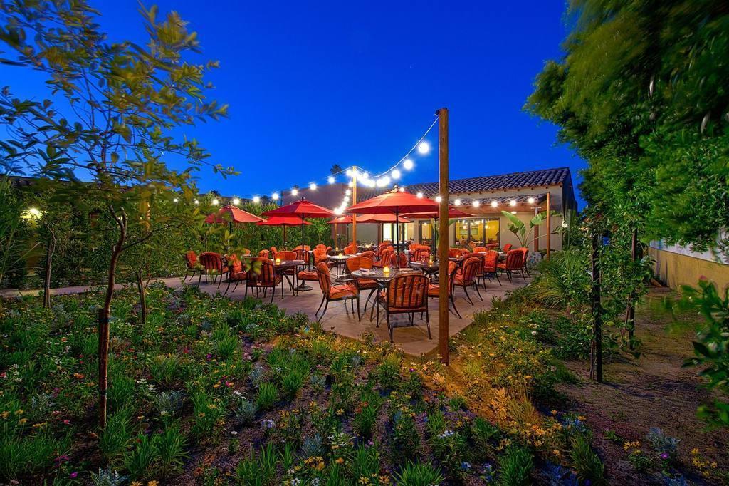 פאלם ספרינגס Los Arboles Hotel מראה חיצוני תמונה